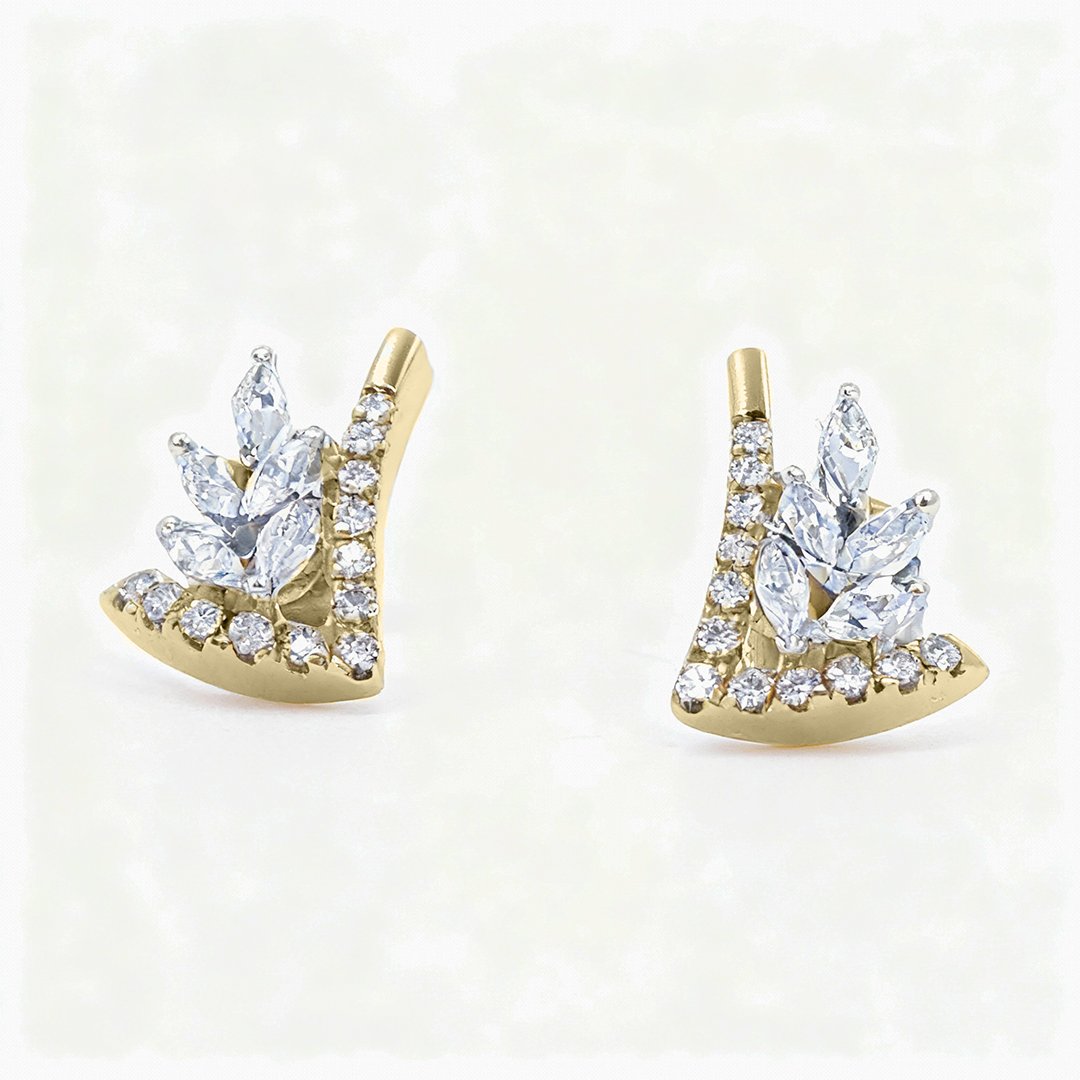 Glint Studs