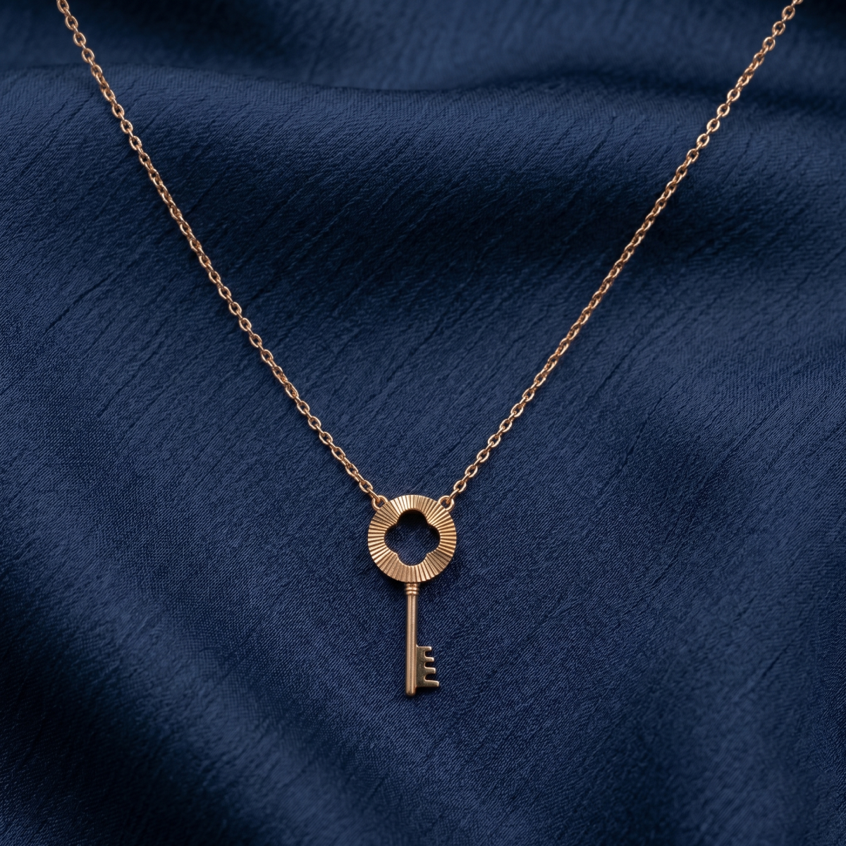 Lucentturn Chain